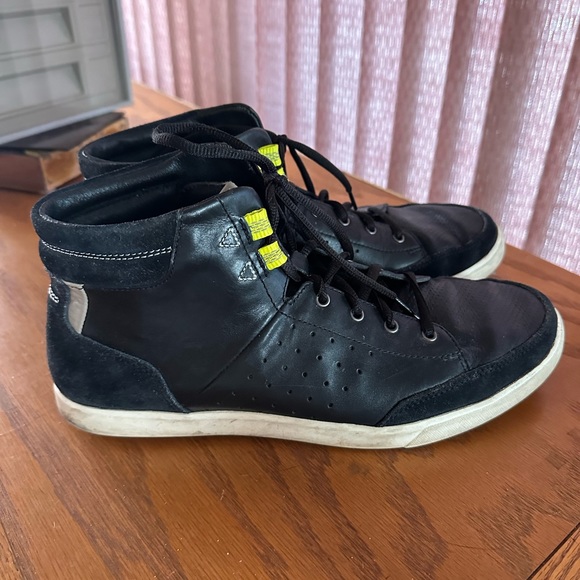 Size 9m cole Haan high top sneakers - Picture 3 of 6
